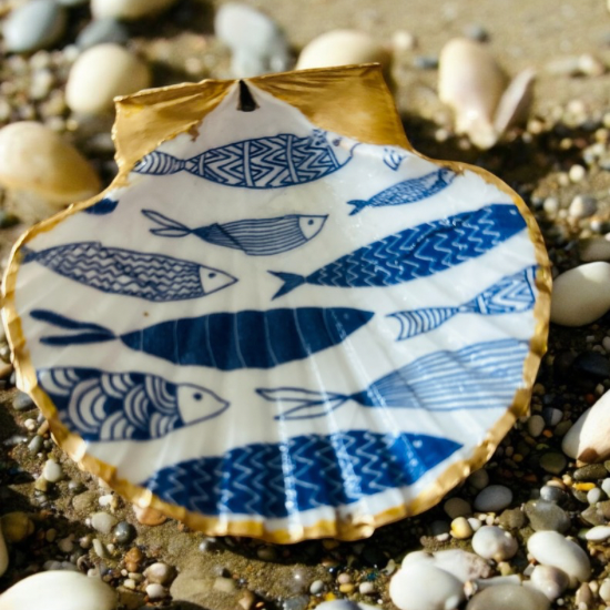 Solway Scallop Shell Trinket Dish - Aztec Style Blue Fish Design