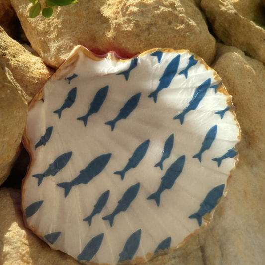Solway Scallop Shell Trinket Dish - Delicate Blue Fish Design with Gold Leaf