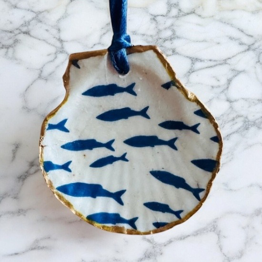Solway Scallop Shell Hanging Pendant - Blue Swimming Fish Design