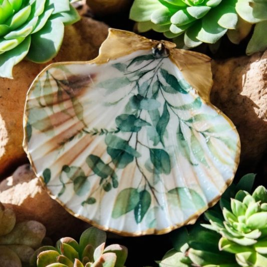 Solway Scallop Shell Trinket Dish - Vibrant Green Leaf Design