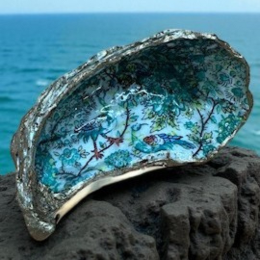 Loch Ryan Oyster Shell Trinket Dish - Green Phoenix