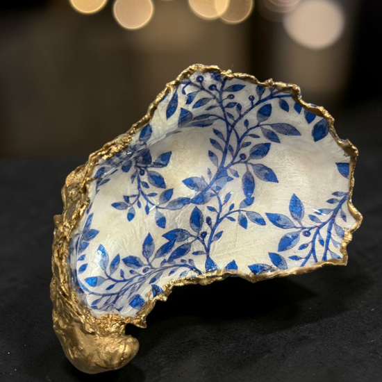 Oyster Shell Trinket Dish - Blue Vines