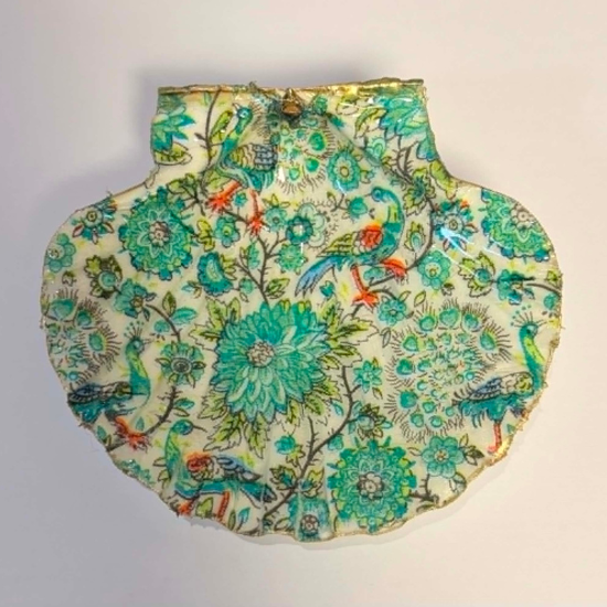 Decorated Scallop Shell Trinket Dish / Soap Dish - Paisley Floral & Phoenix Design