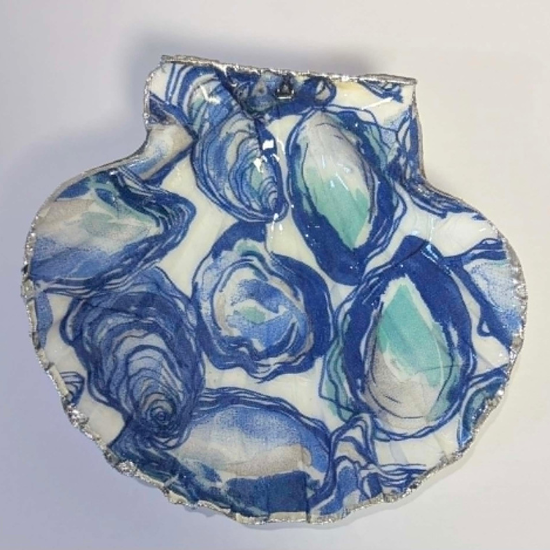 Decorated Scallop Shell Trinket Dish / Soap Dish - Blue Oyster Design