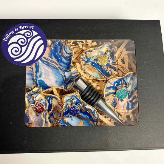Turtle Tides Wine Gift Set – Scallop Shell Bottle Stopper & Four Wine Glass Charms